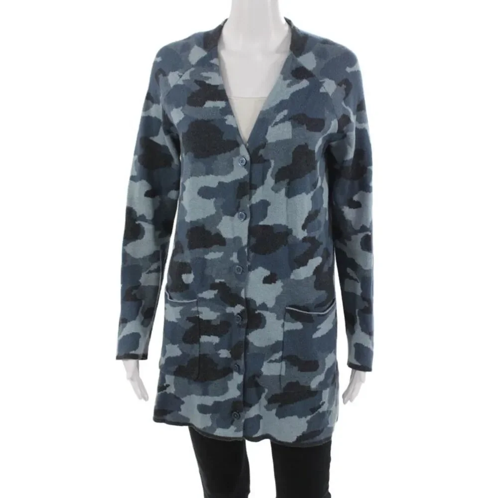 Isaac Mizrahi Unisex Blue Camouflage Cardigan Button V-Neck Long Sleeve Size S